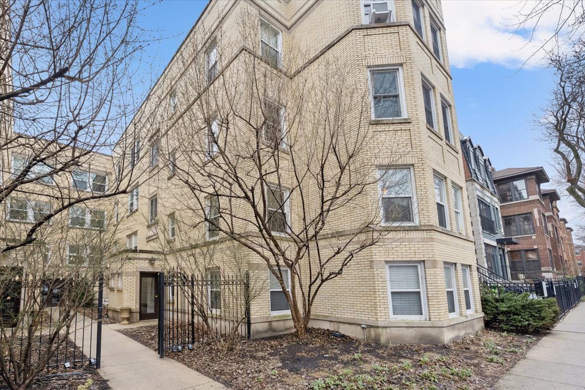 1419 W Catalpa Avenue #1N, Chicago, IL 60640