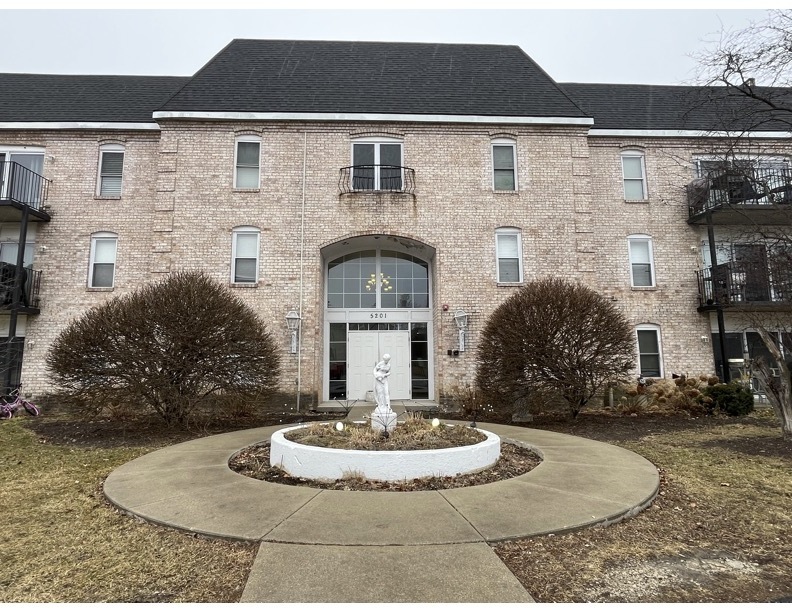 5201 Carriageway Drive #C317, Rolling Meadows, IL 60008