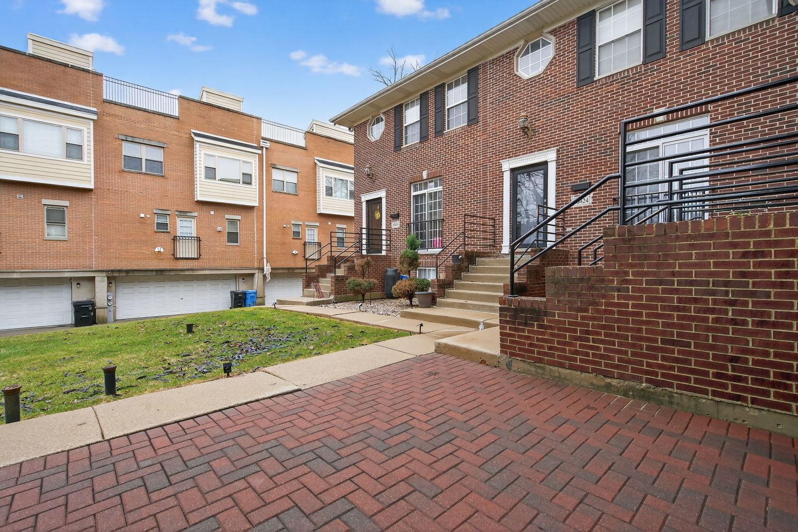 10420 S Walden Parkway, Chicago, IL 60643