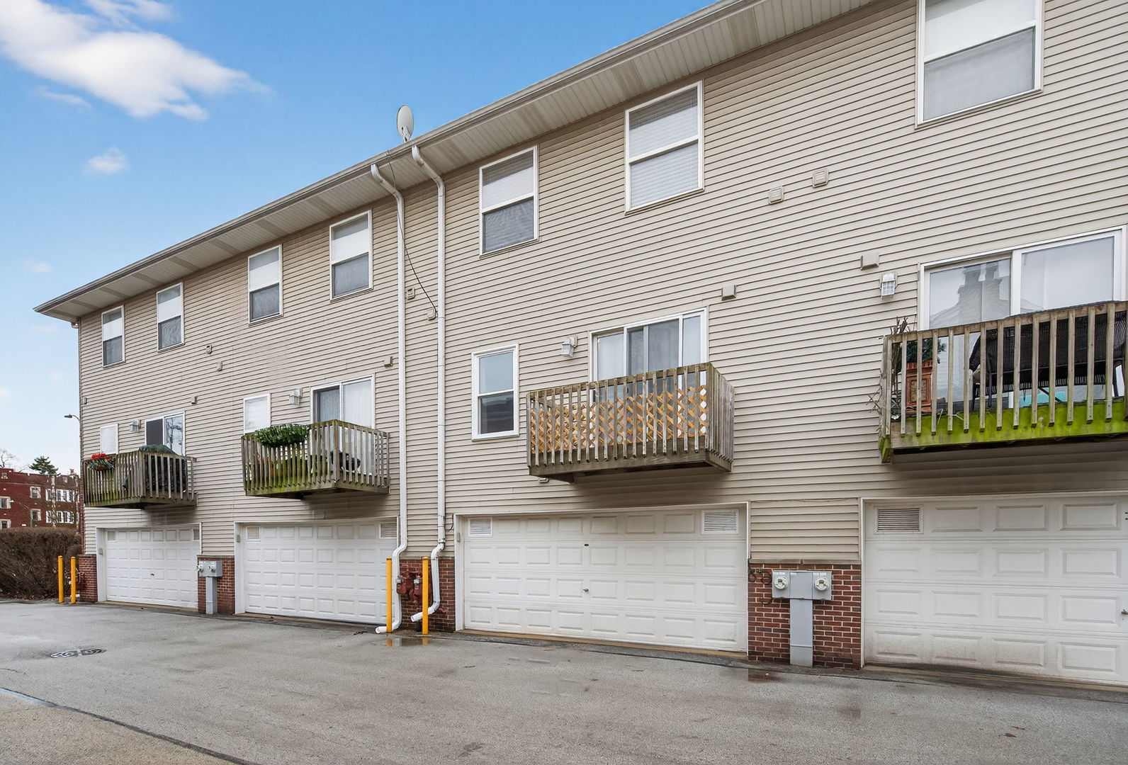 10420 S Walden Parkway, Chicago, IL 60643