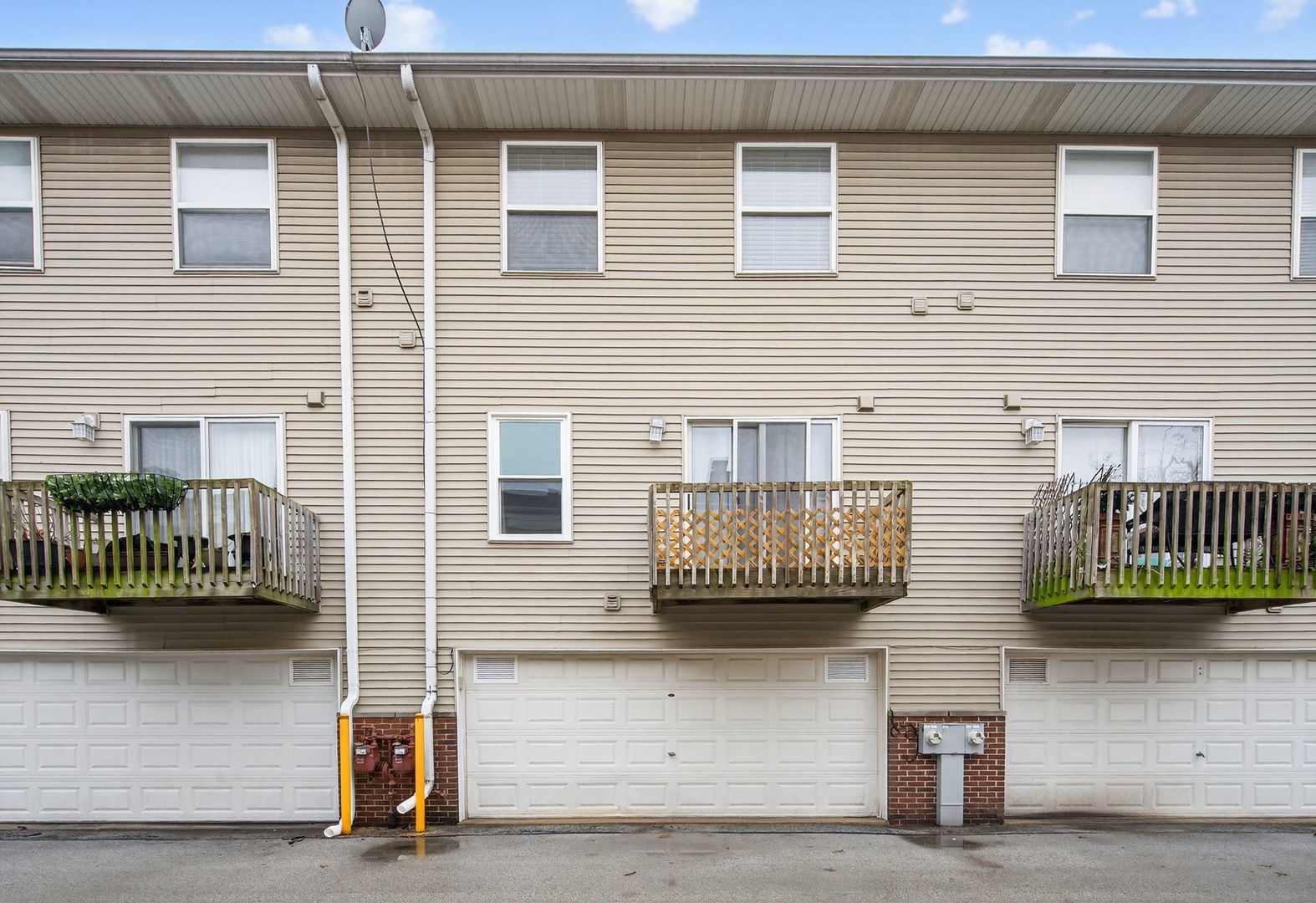 10420 S Walden Parkway, Chicago, IL 60643