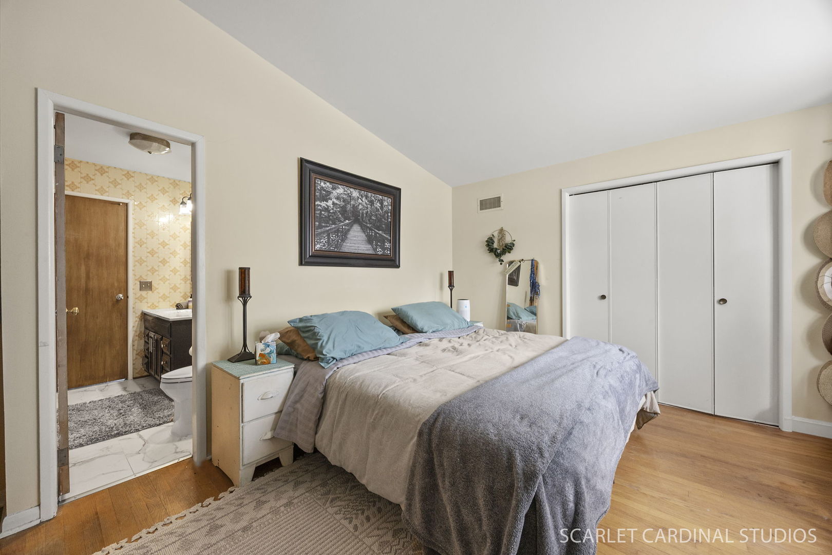 5 Chase Court, Lombard, IL 60148