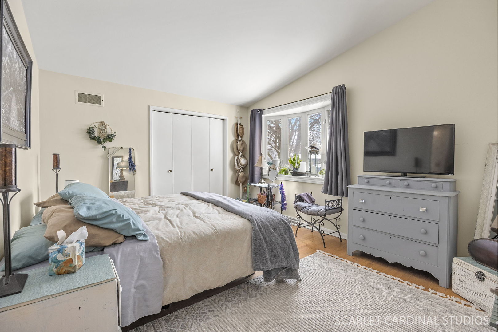 5 Chase Court, Lombard, IL 60148