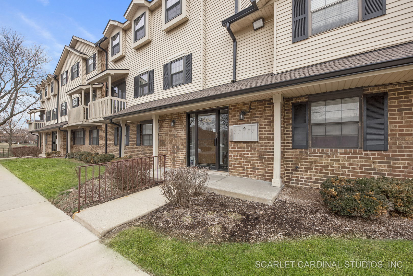 1482 W Jefferson Avenue #D, Naperville, IL 60540