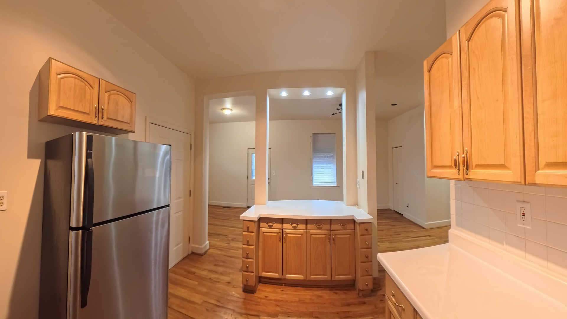 63 E 56th Street, Chicago, IL 60637