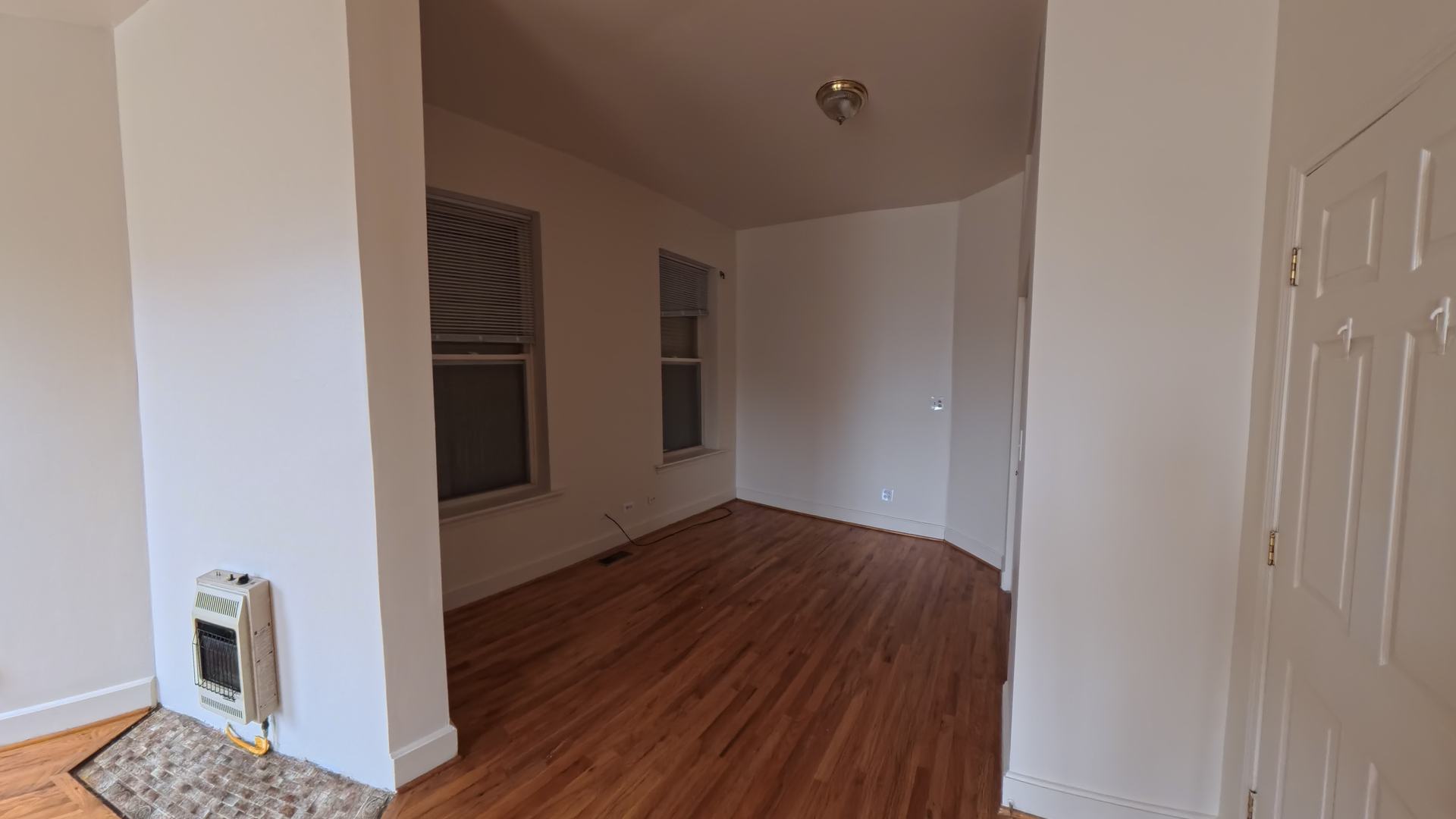 63 E 56th Street, Chicago, IL 60637