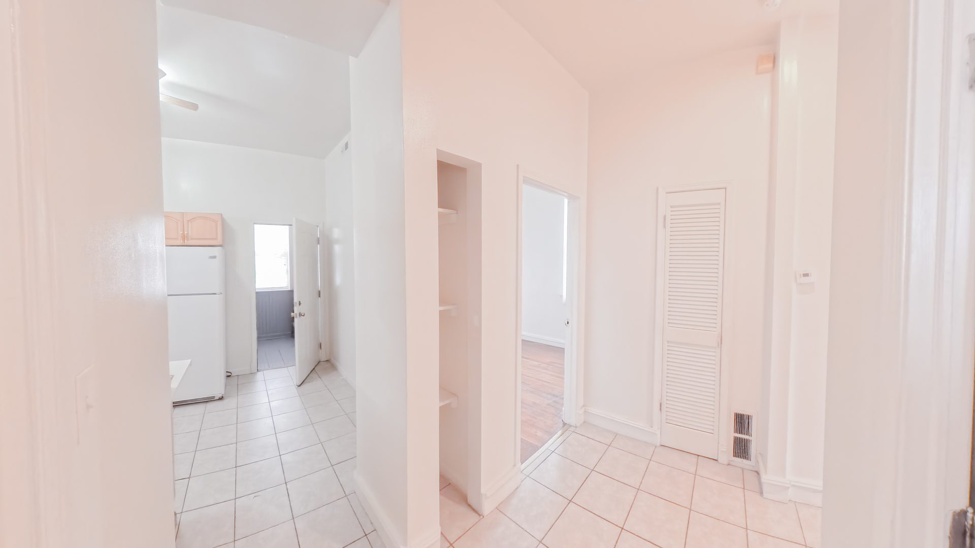 63 E 56th Street, Chicago, IL 60637