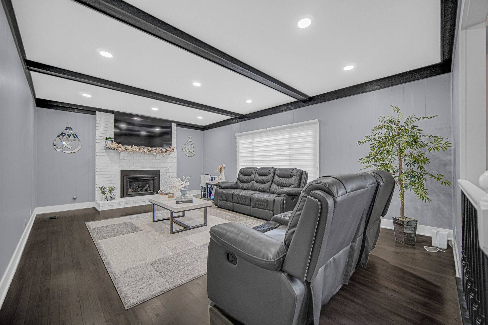 8324 Bromley Street, Orland Park, IL 60462