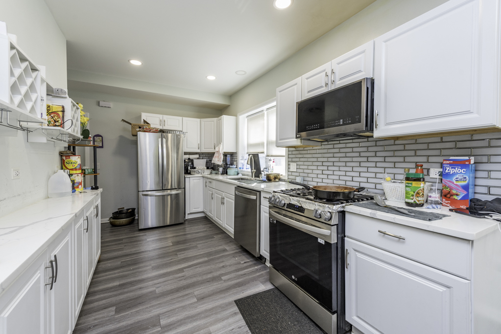 705 Massena Avenue, Waukegan, IL 60085