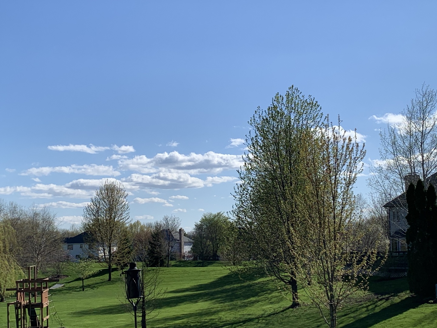 1909 Montclair Drive, Naperville, IL 60565