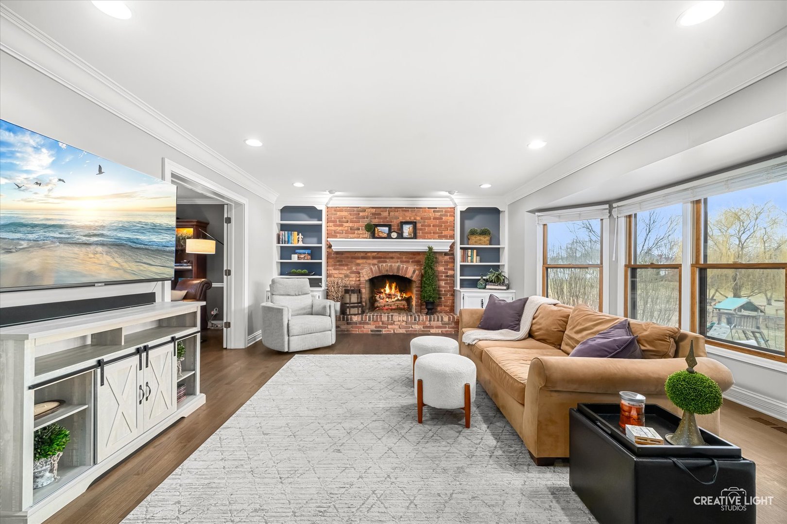 1909 Montclair Drive, Naperville, IL 60565