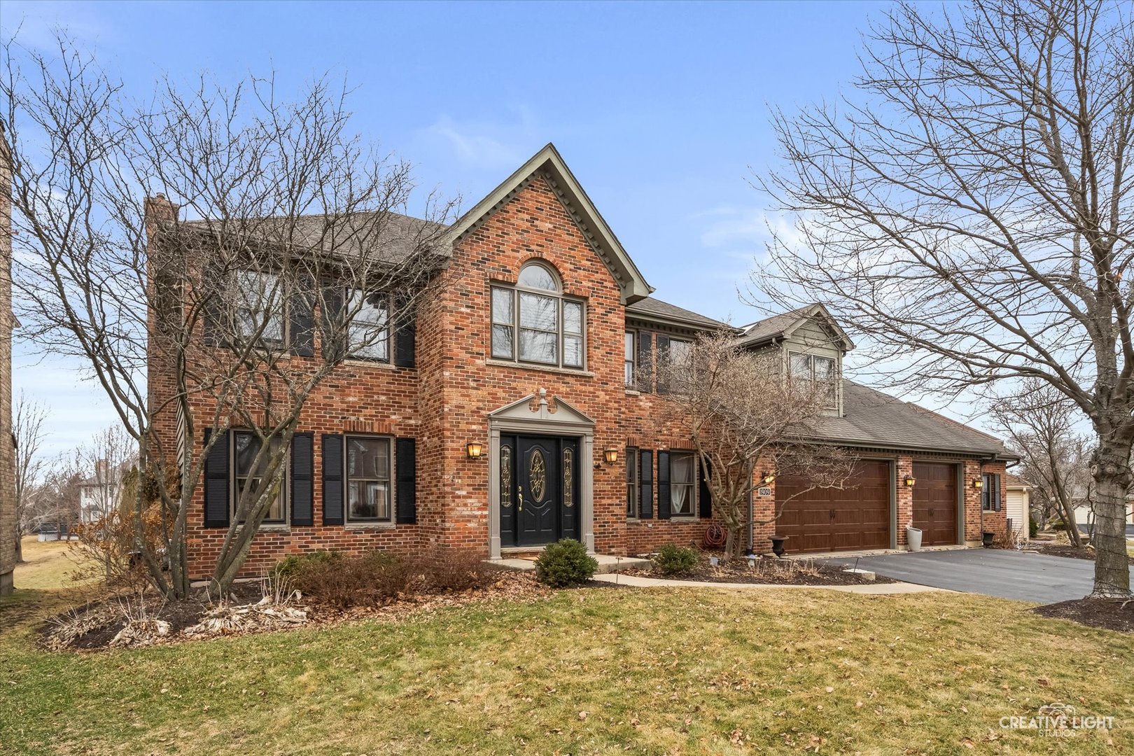 1909 Montclair Drive, Naperville, IL 60565