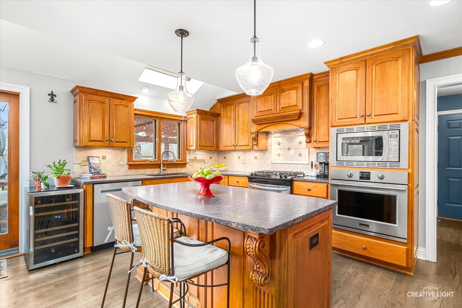 1909 Montclair Drive, Naperville, IL 60565