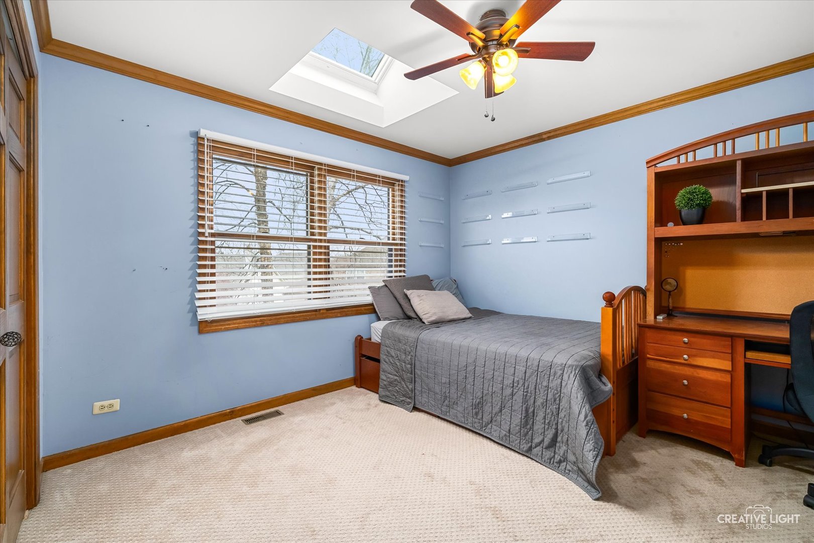 1909 Montclair Drive, Naperville, IL 60565