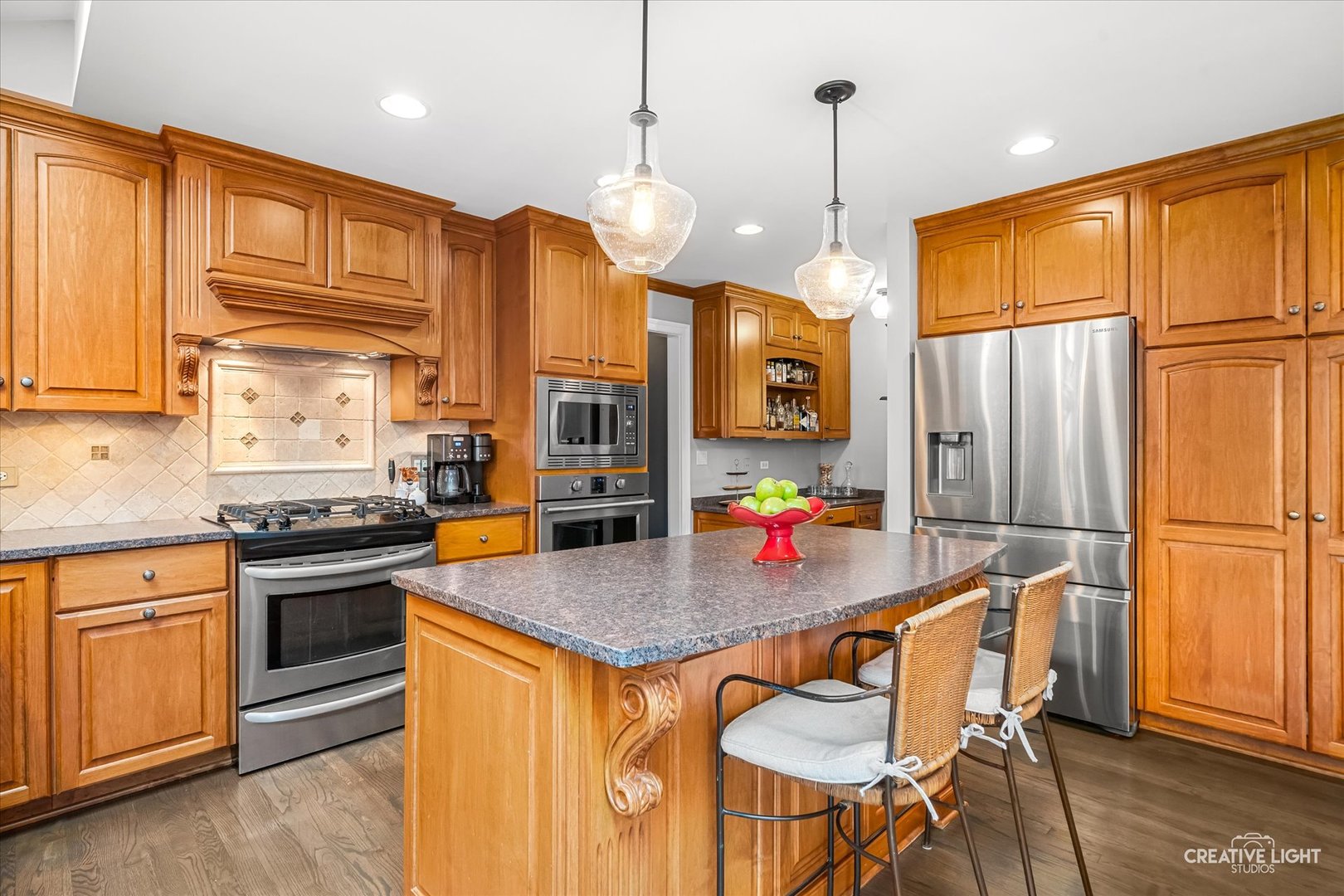 1909 Montclair Drive, Naperville, IL 60565