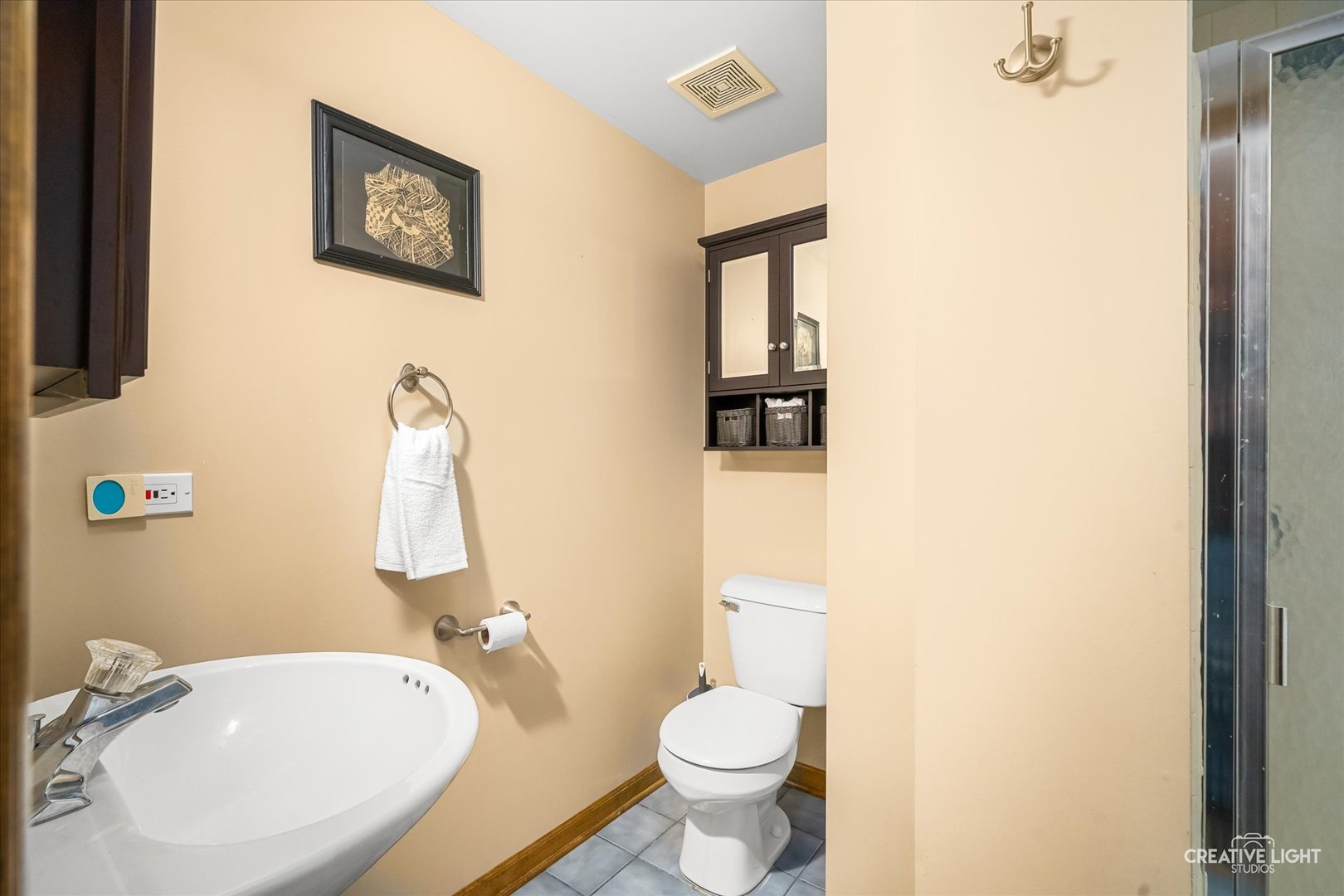 1909 Montclair Drive, Naperville, IL 60565