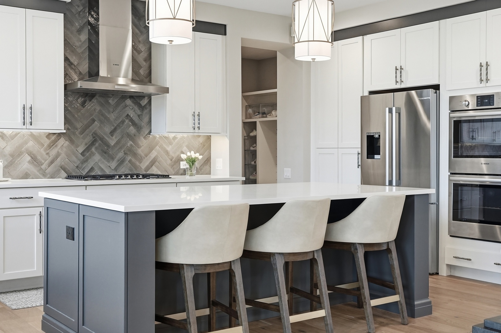 9727 Dunegrass Way, St. John, IN 46373