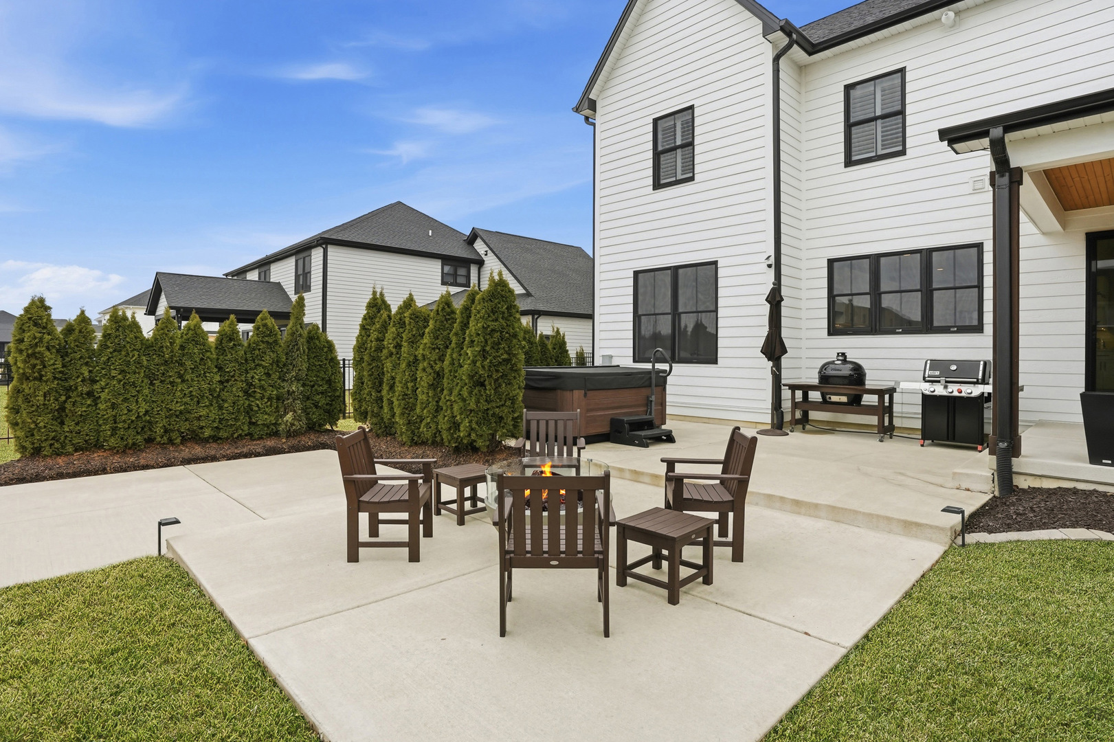 9727 Dunegrass Way, St. John, IN 46373