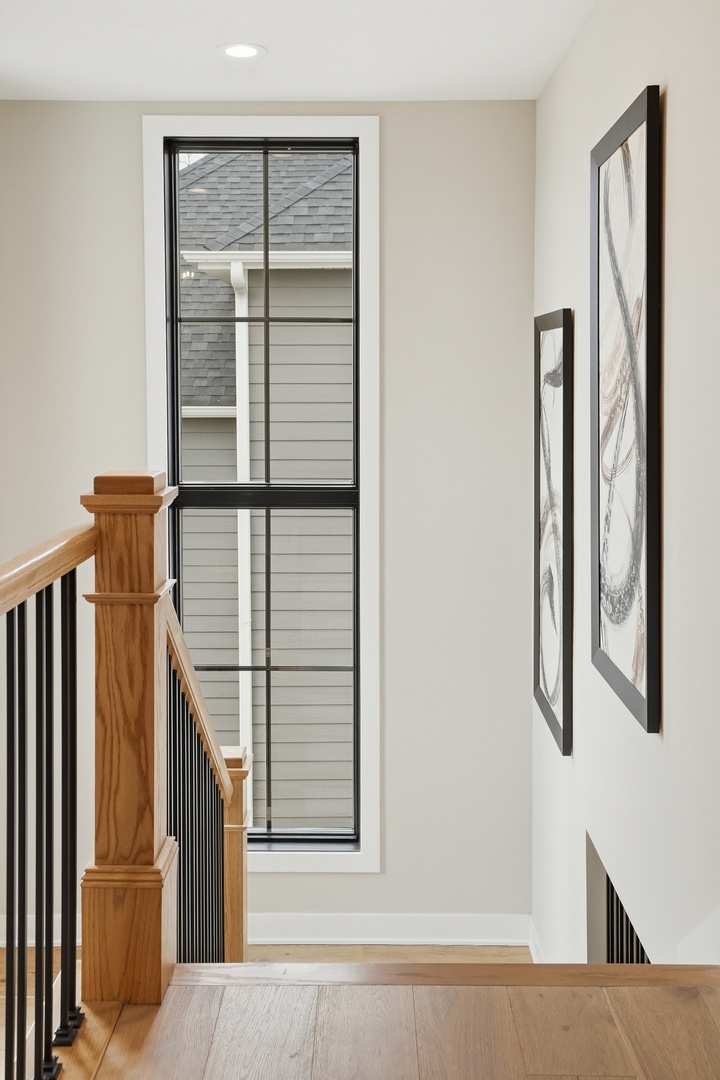 9727 Dunegrass Way, St. John, IN 46373