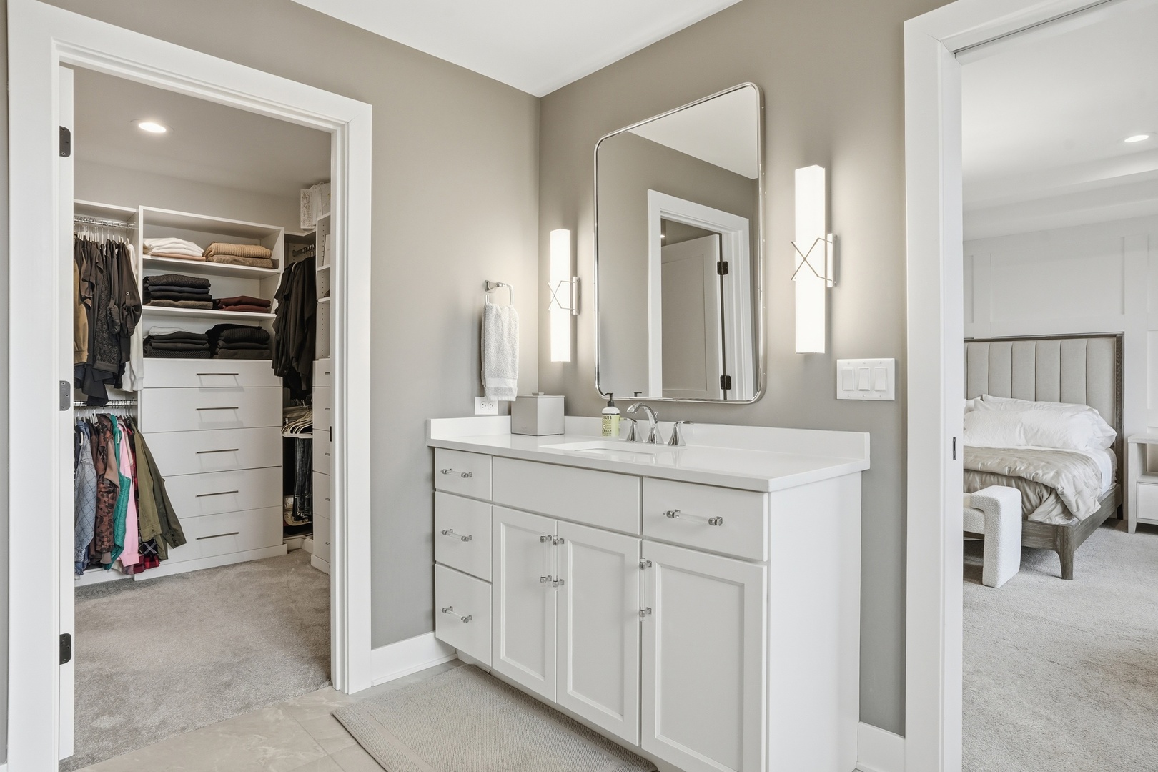 9727 Dunegrass Way, St. John, IN 46373