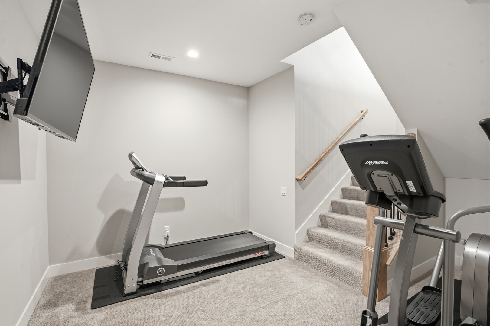 9727 Dunegrass Way, St. John, IN 46373