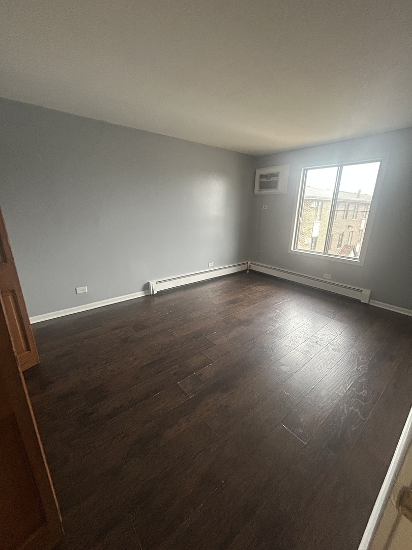 169 Gregory Street #13, Aurora, IL 60504