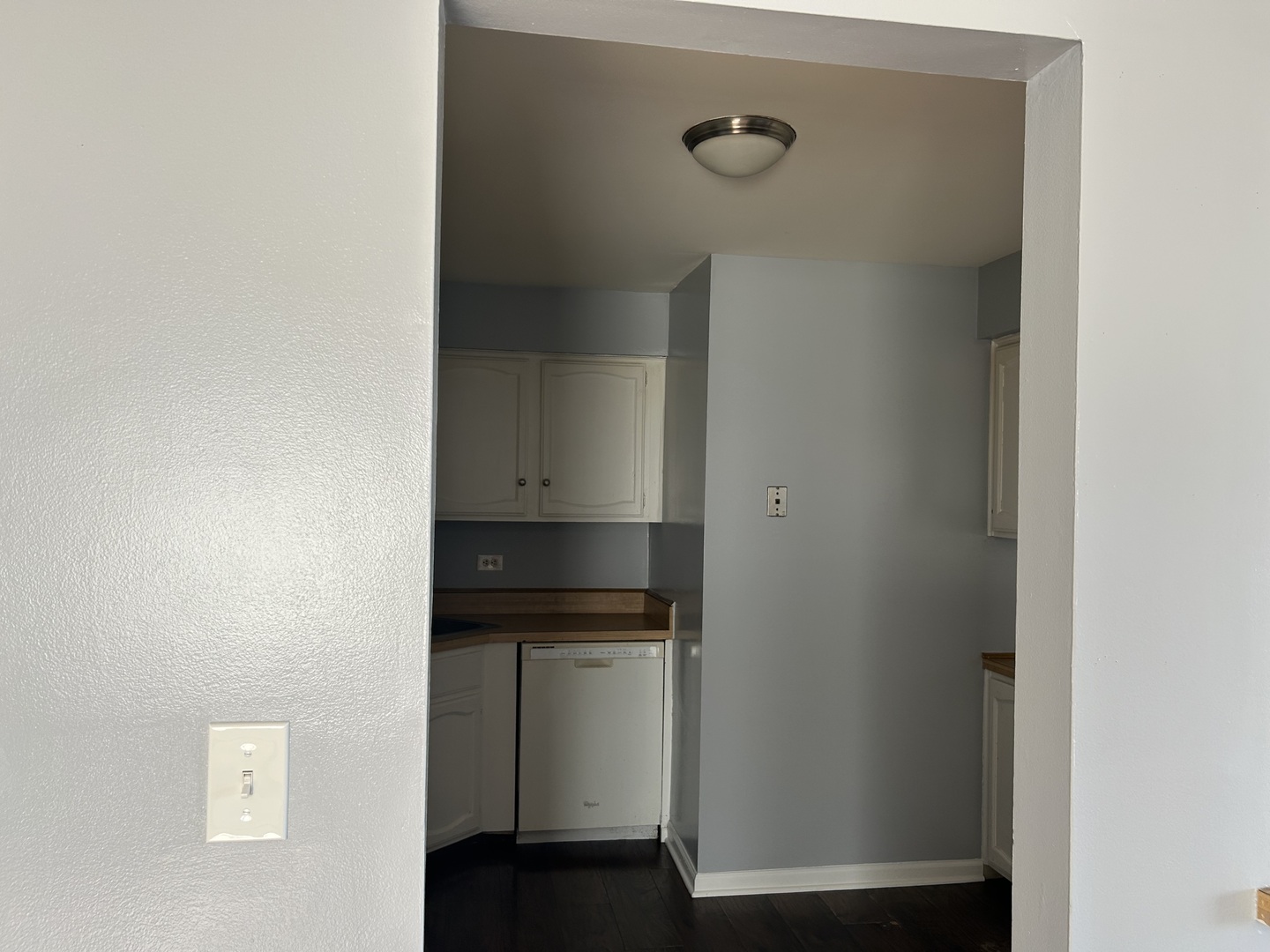 169 Gregory Street #13, Aurora, IL 60504