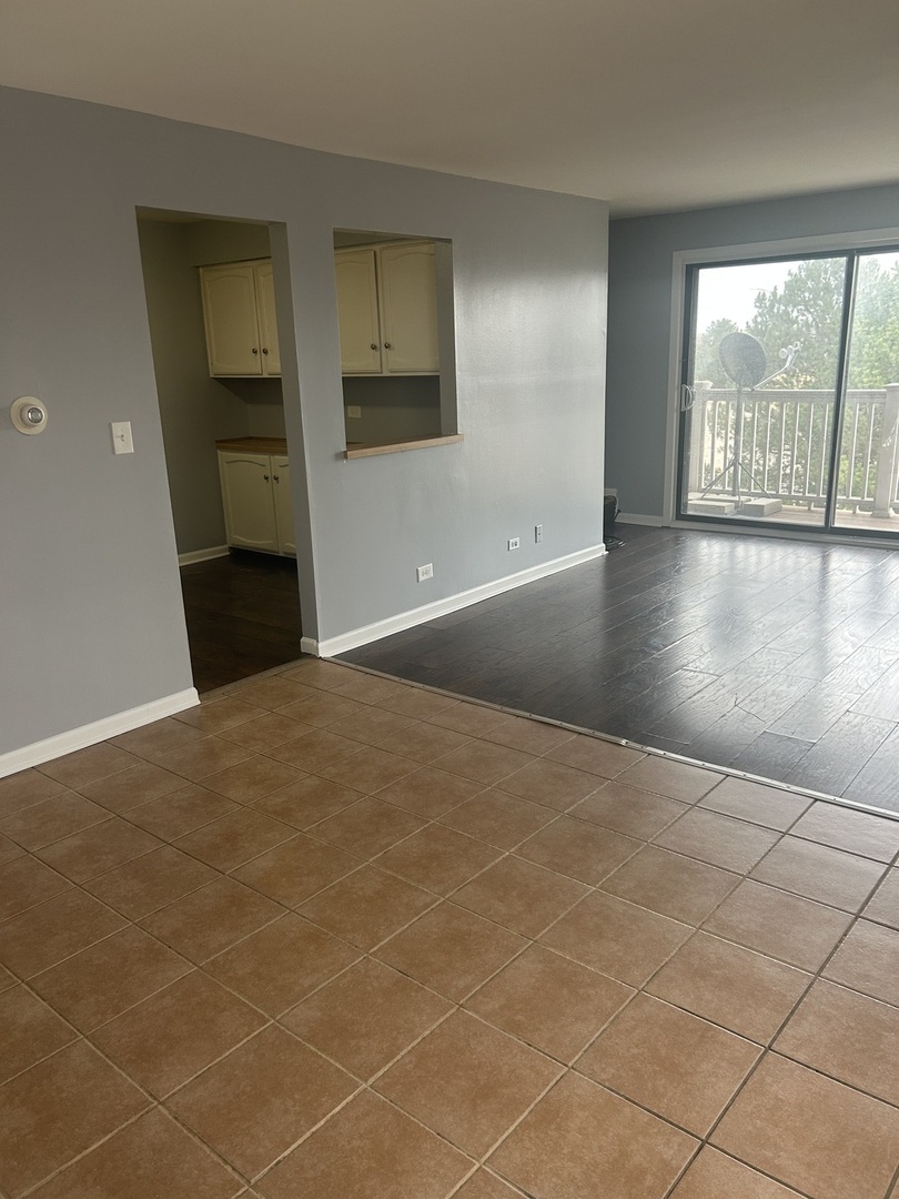 169 Gregory Street #13, Aurora, IL 60504