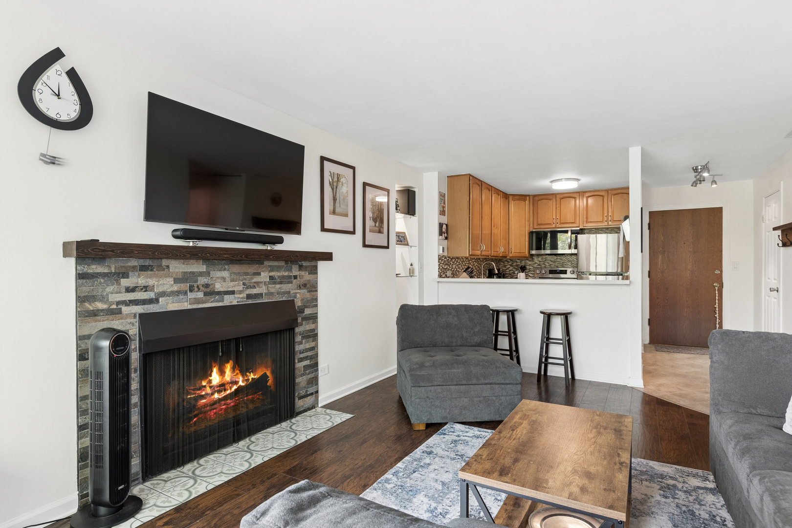 Lisle, IL 60532