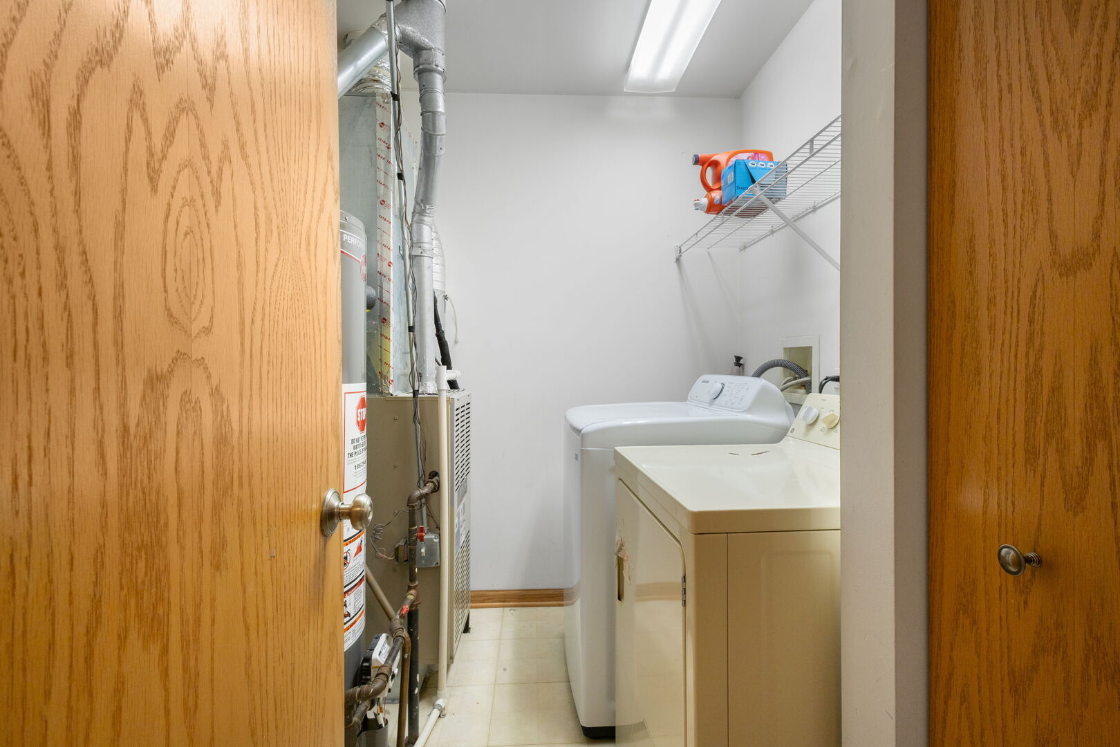 2877 Stonewater Drive #2877, Naperville, IL 60564