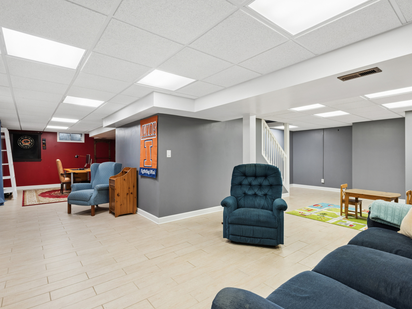 304 N SYCAMORE Lane, North Aurora, IL 60542