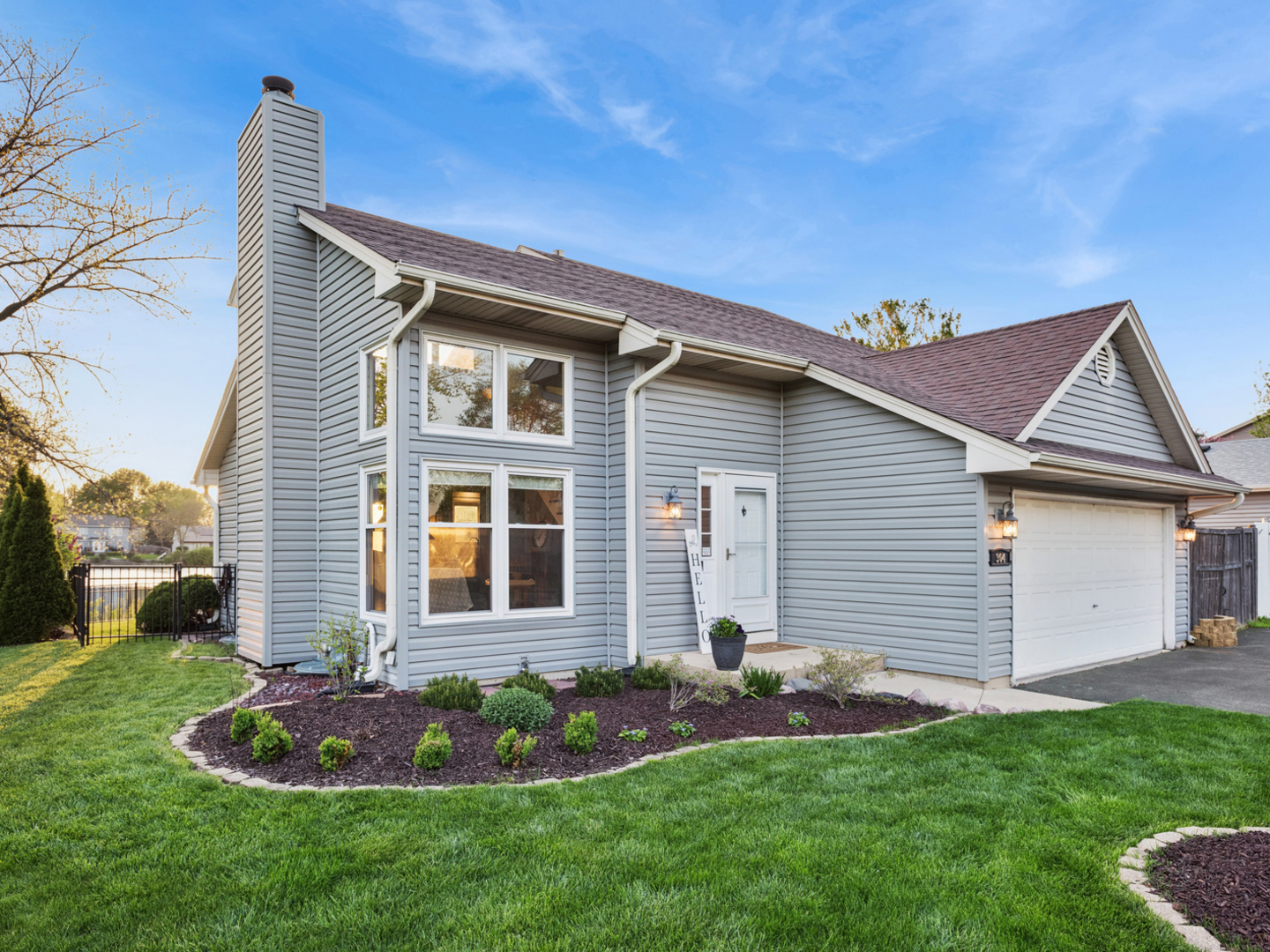 304 N SYCAMORE Lane, North Aurora, IL 60542