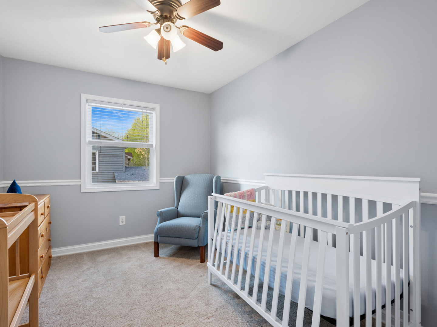 304 N SYCAMORE Lane, North Aurora, IL 60542