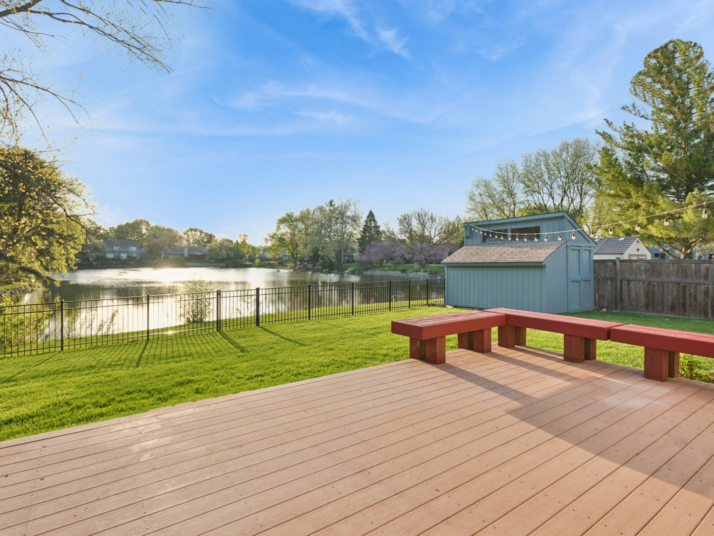 304 N SYCAMORE Lane, North Aurora, IL 60542