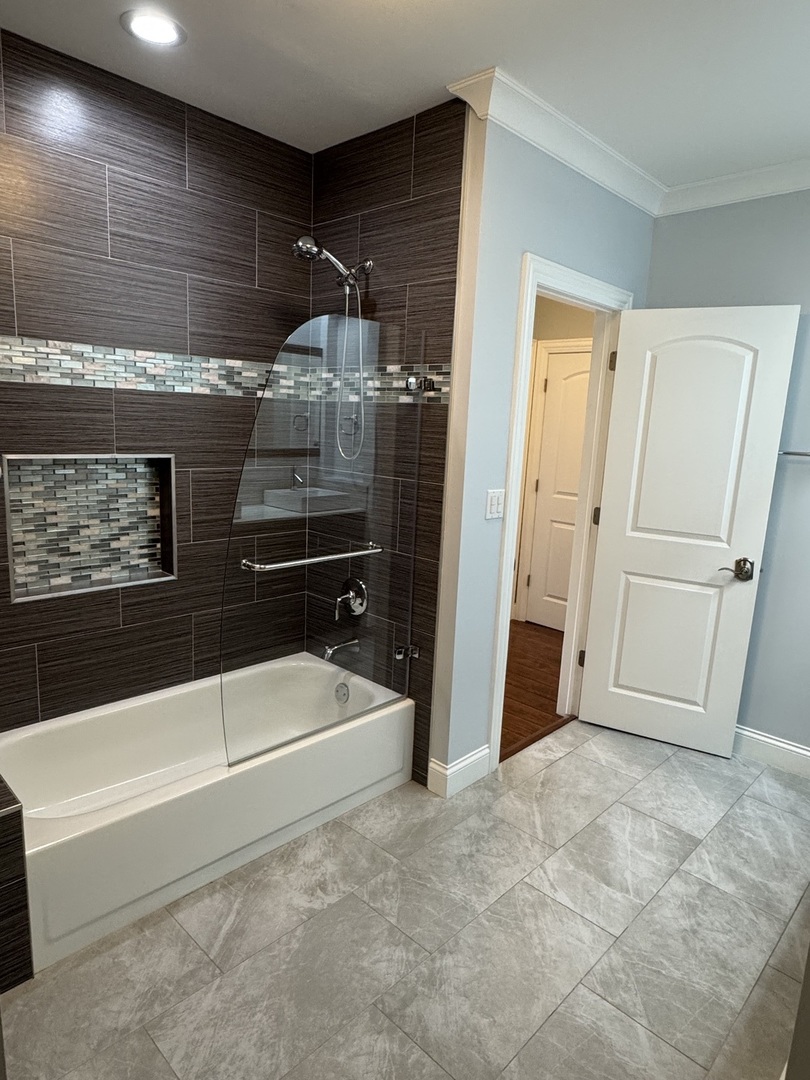 1009 Arbor Court, Mount Prospect, IL 60056