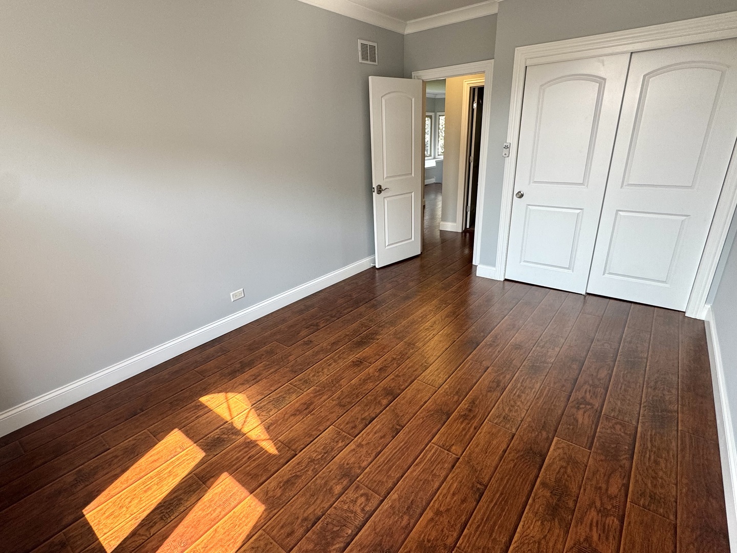 1009 Arbor Court, Mount Prospect, IL 60056