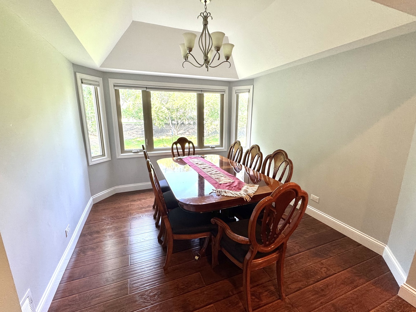 1009 Arbor Court, Mount Prospect, IL 60056