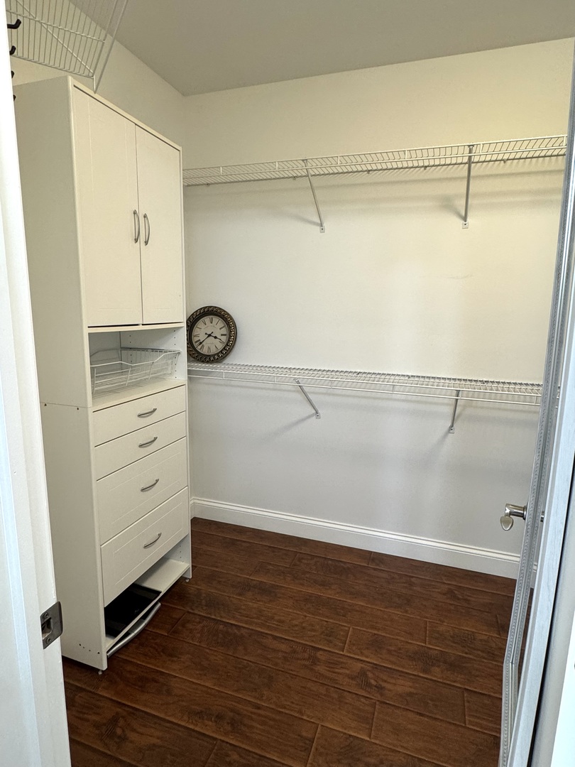 1009 Arbor Court, Mount Prospect, IL 60056