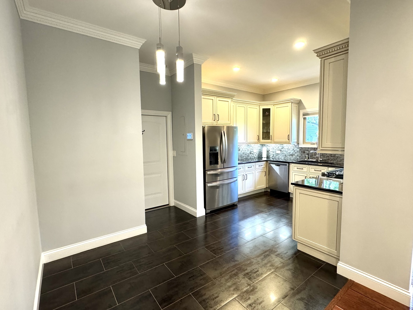 1009 Arbor Court, Mount Prospect, IL 60056