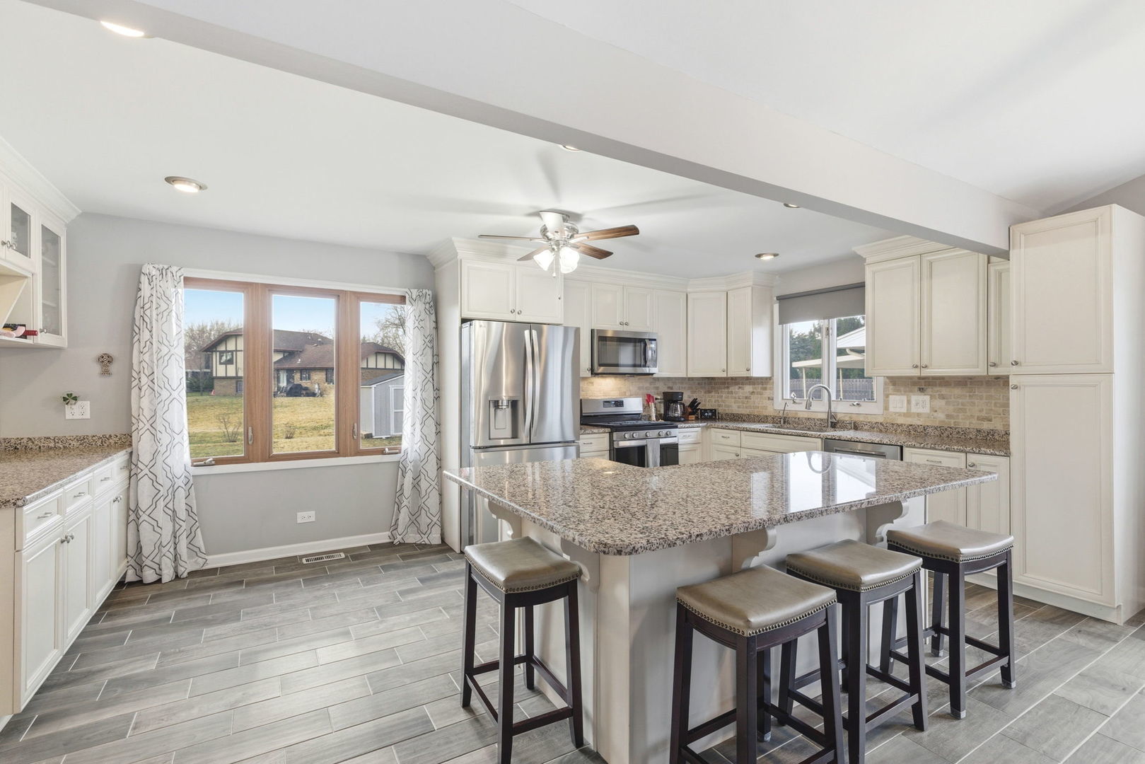 1621 Andrea Drive, New Lenox, IL 60451