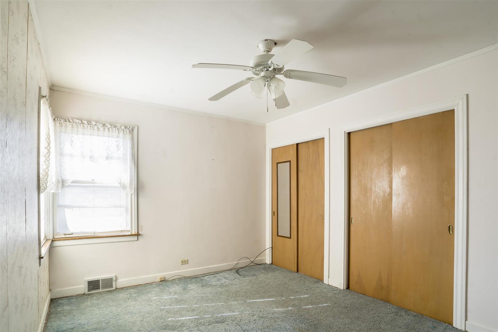 155 Cornell Avenue, Des Plaines, IL 60016