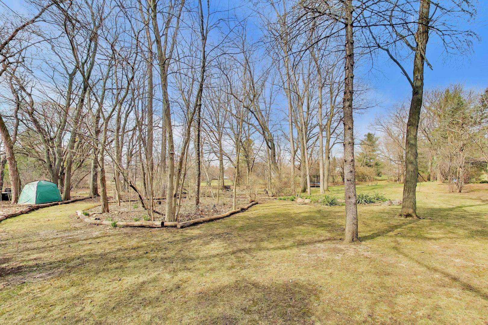 1 Aberdeen Road, Hawthorn Woods, IL 60047