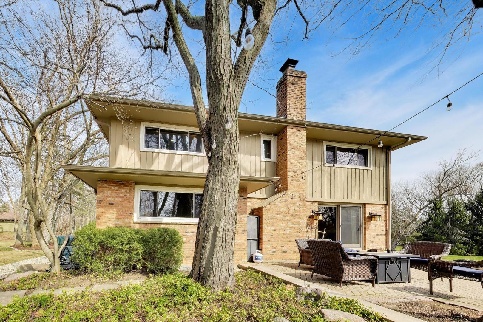 1 Aberdeen Road, Hawthorn Woods, IL 60047