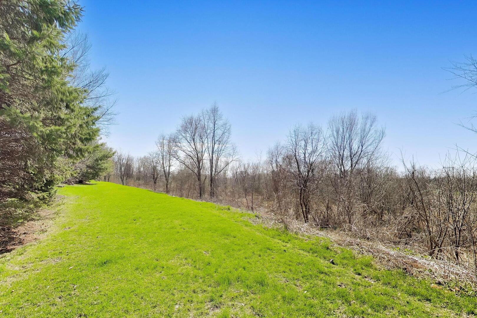 985 Oak Ridge Boulevard, Elgin, IL 60120