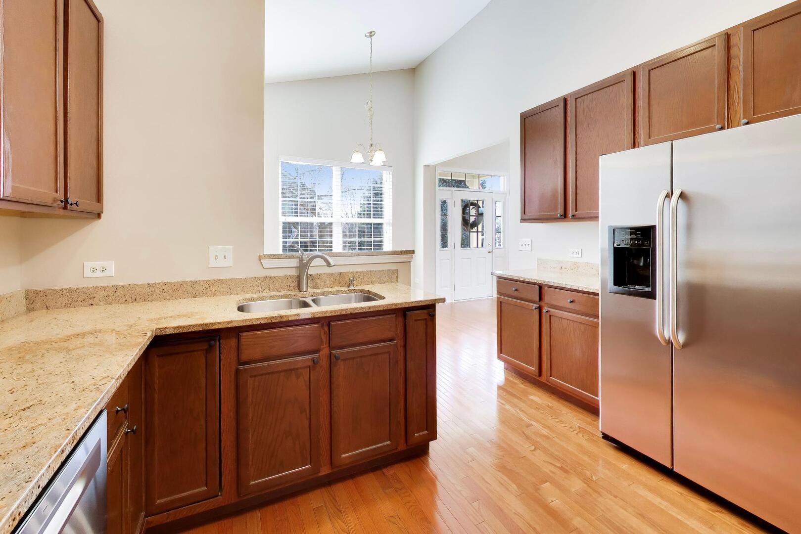 985 Oak Ridge Boulevard, Elgin, IL 60120