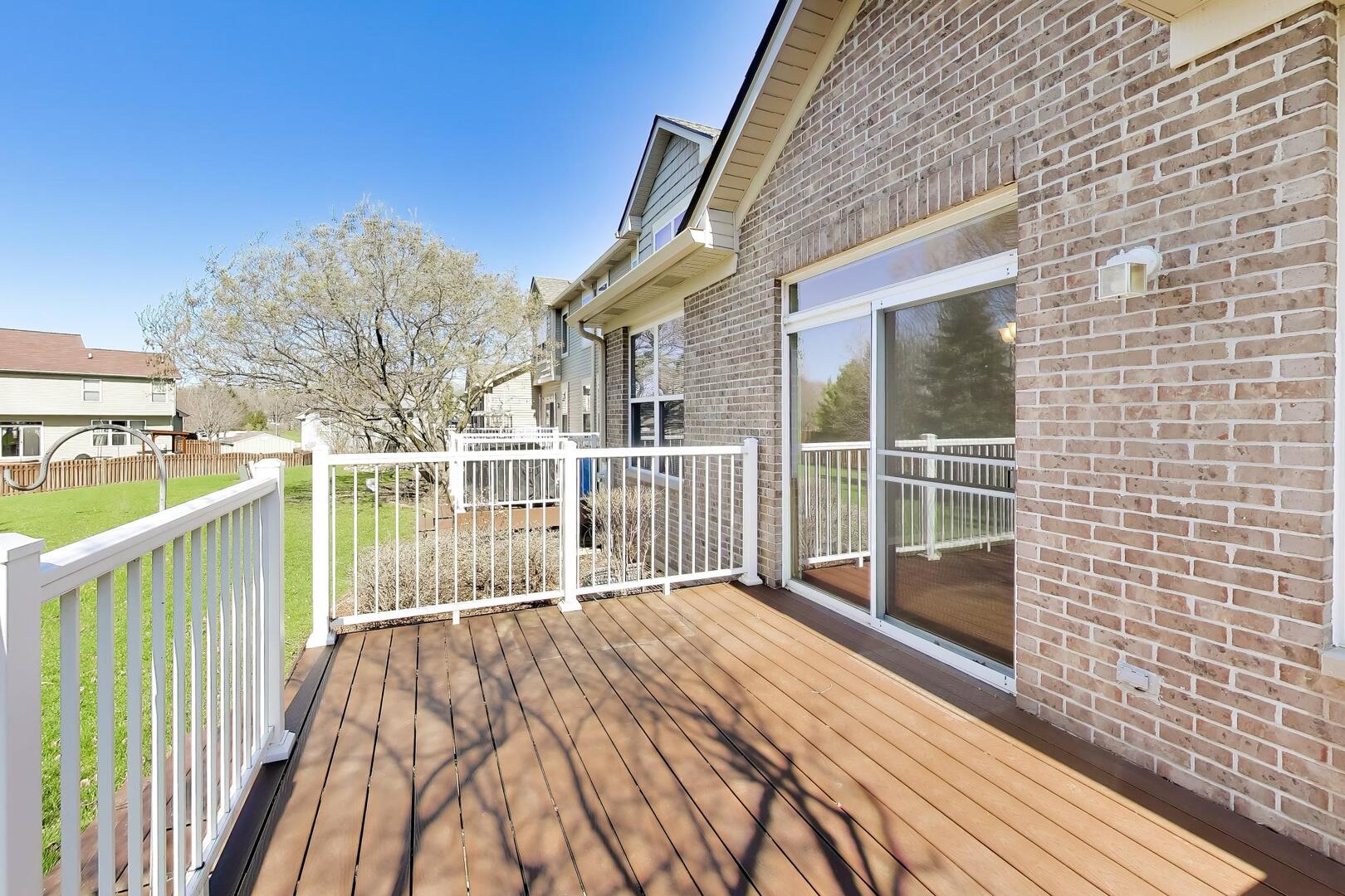 985 Oak Ridge Boulevard, Elgin, IL 60120