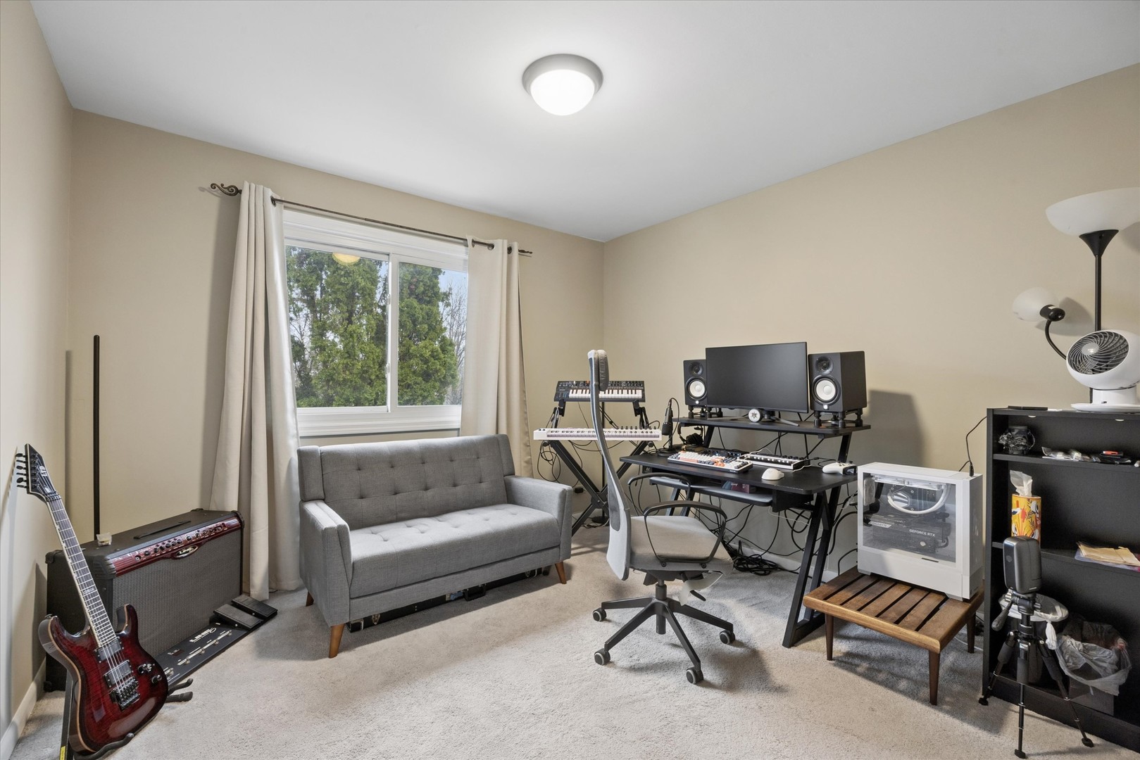 524 Monroe Road, Bolingbrook, IL 60440