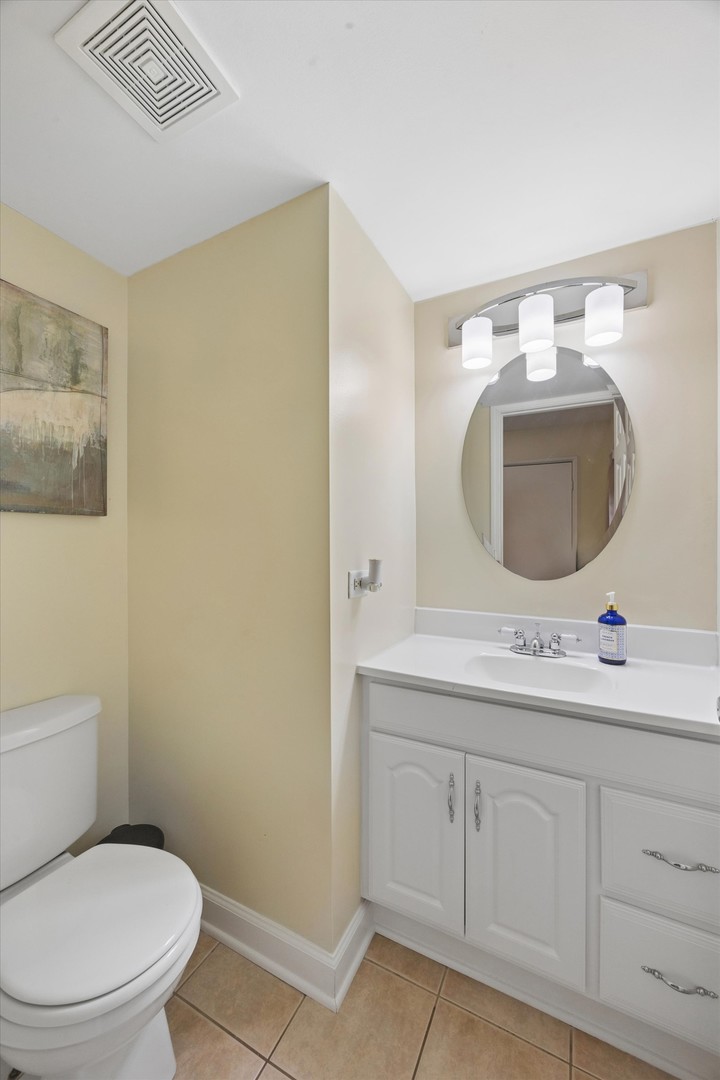 524 Monroe Road, Bolingbrook, IL 60440