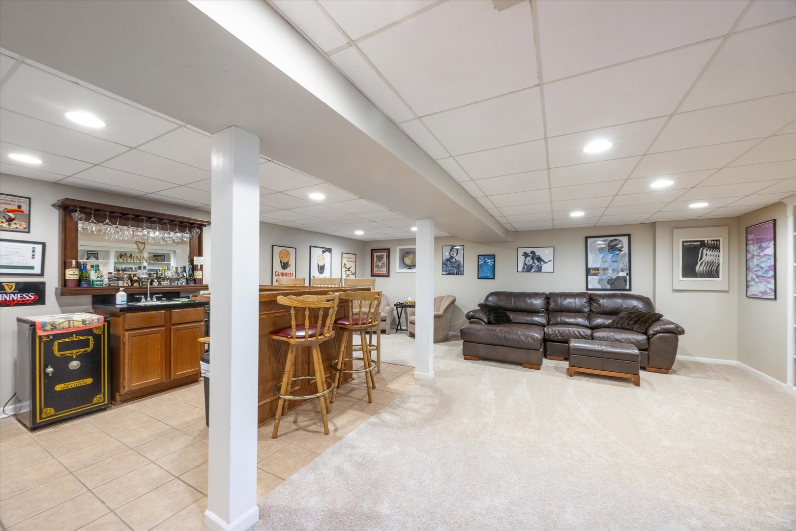 524 Monroe Road, Bolingbrook, IL 60440