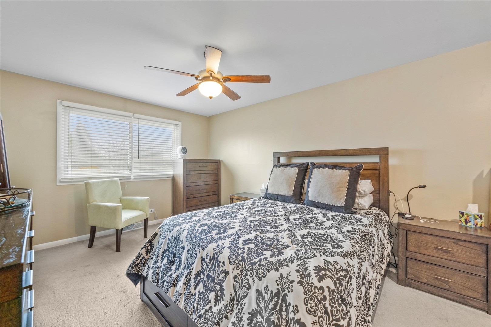 524 Monroe Road, Bolingbrook, IL 60440